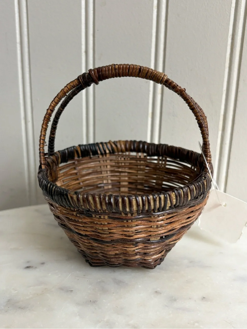 NEW Vintage Small Woven Basket Brown VTG Farmhouse Country Cottagecore Primitive